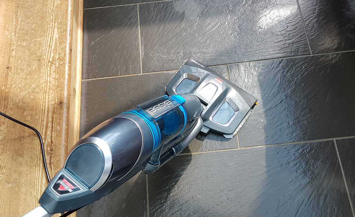 tiles-Vacuum-care